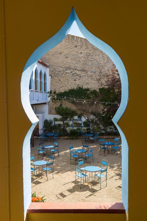 Hostal L'Estrella Палафружель Экстерьер фото